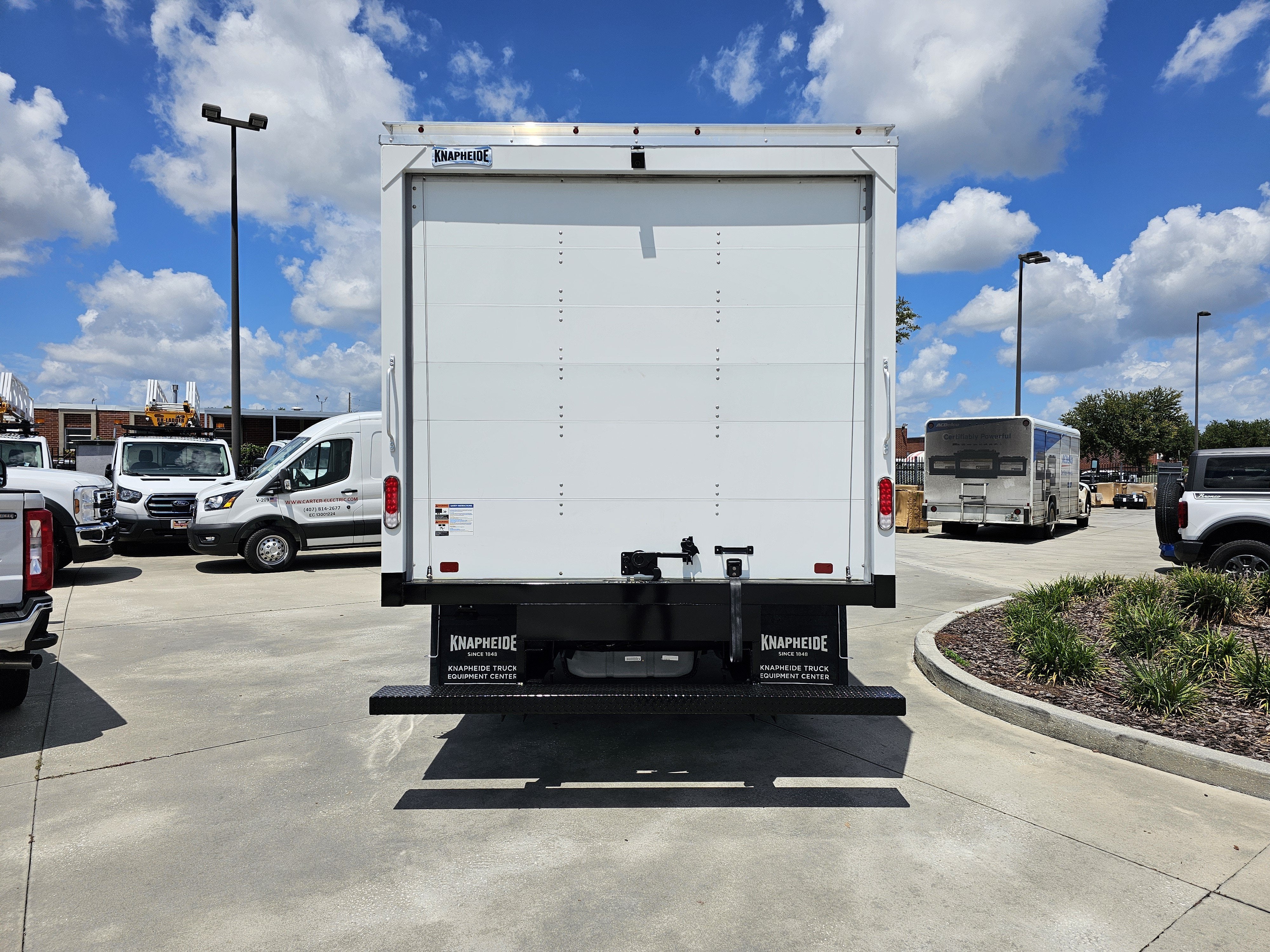 2027 Ford E-450 Standard