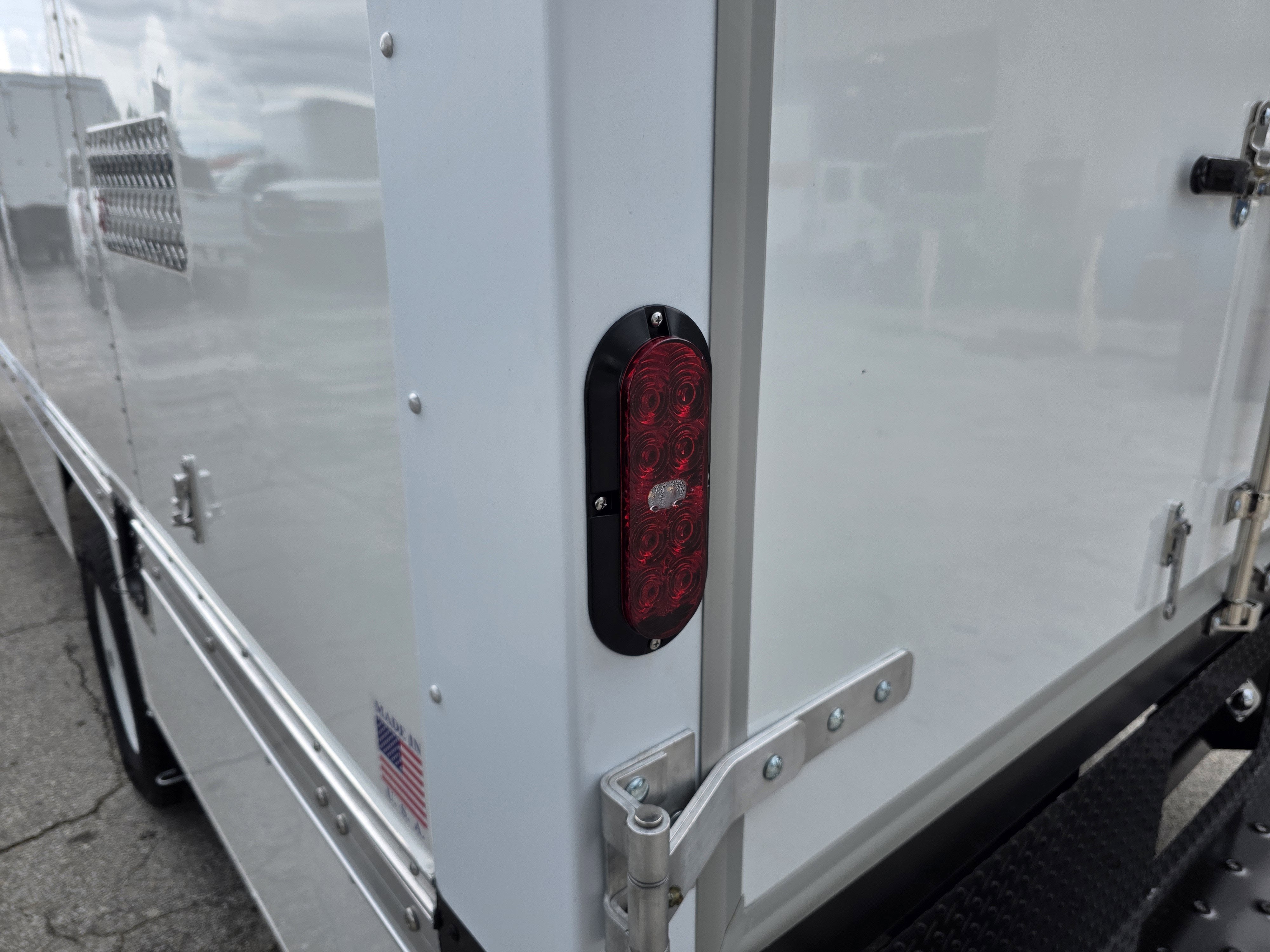 2026 Ford E-450 Standard