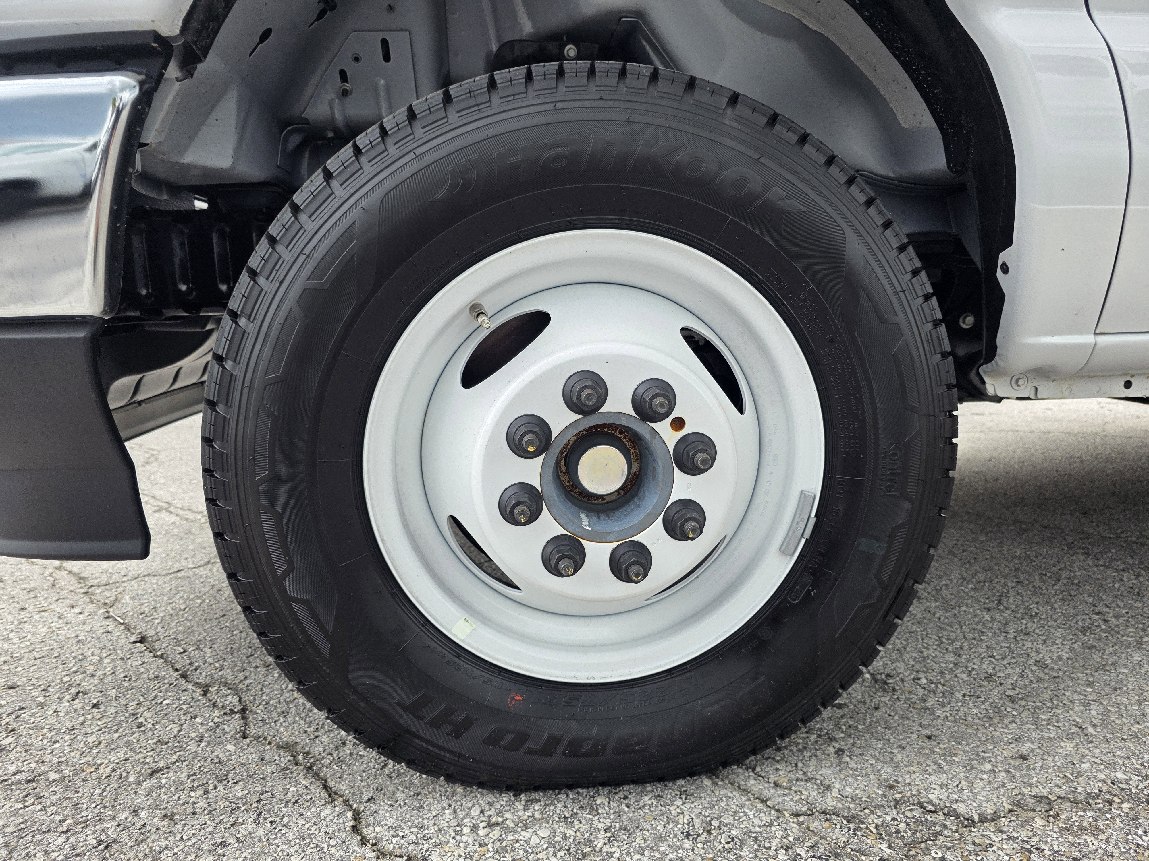 2026 Ford E-450 Standard