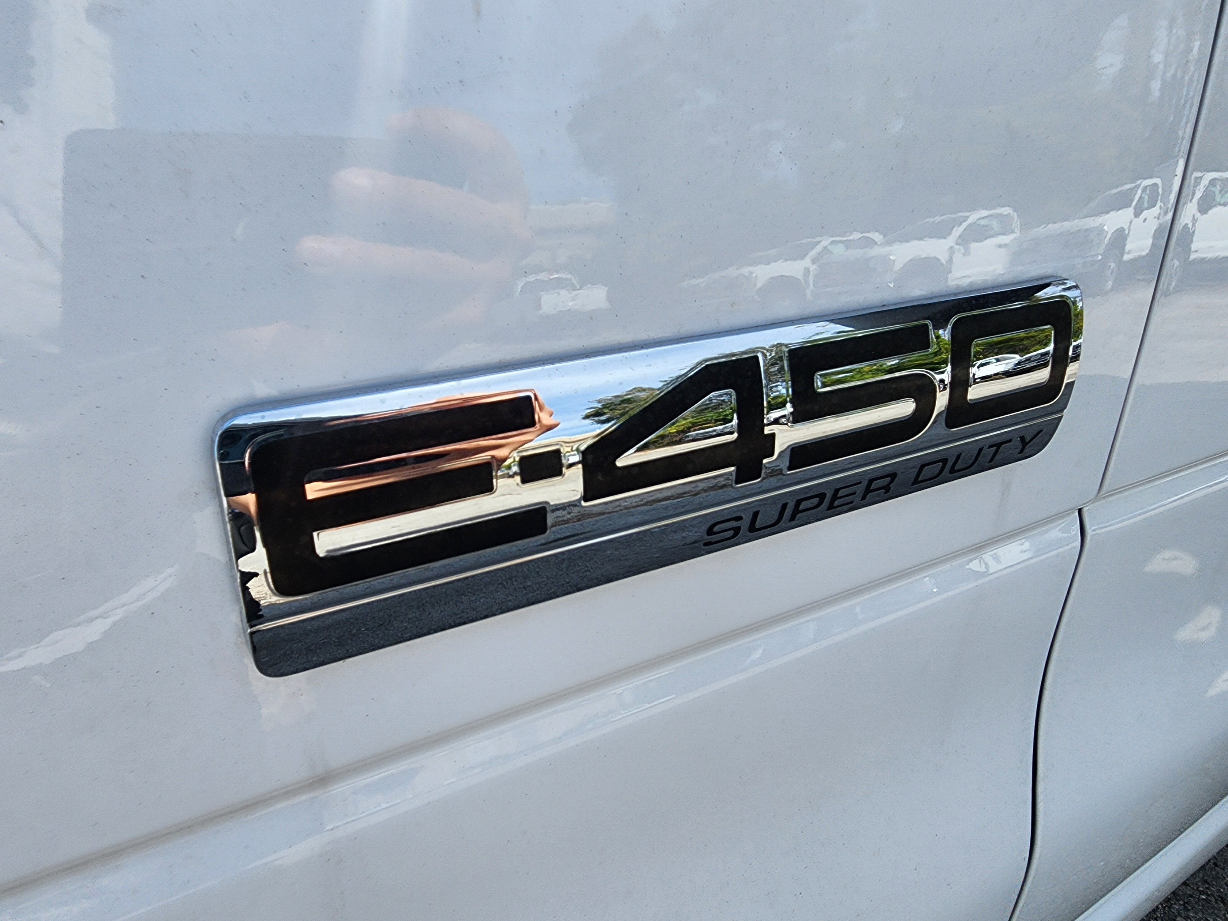 2026 Ford E-450 Standard