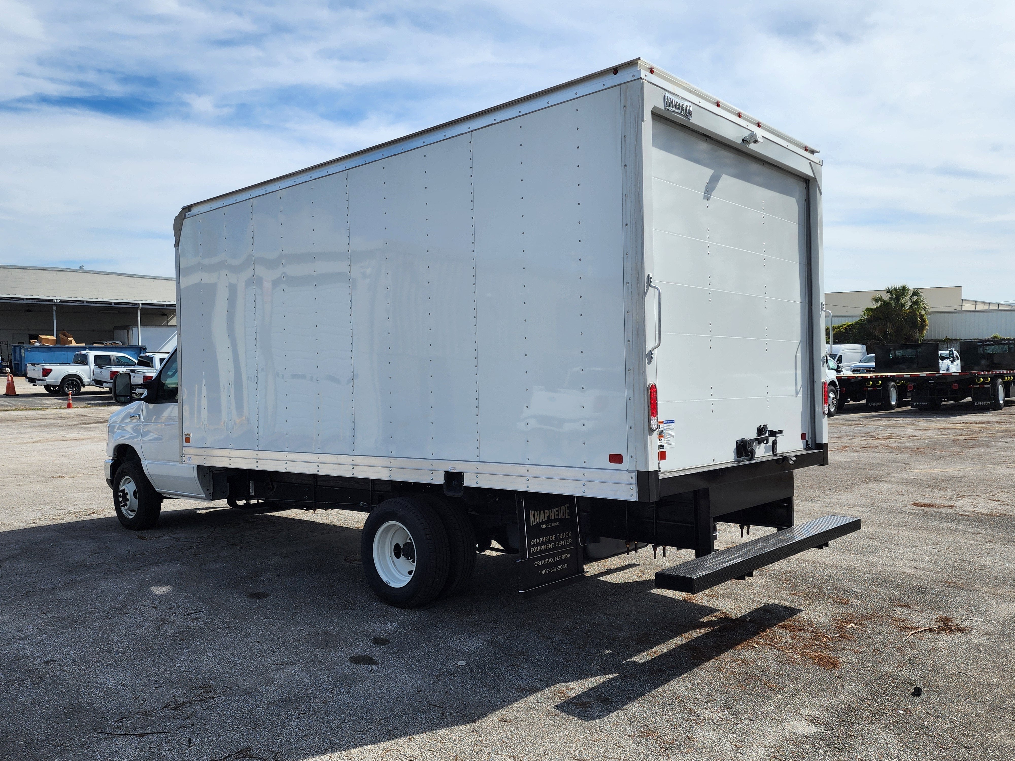 2026 Ford E-450 Standard