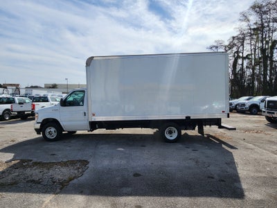 2026 Ford E-450 Standard