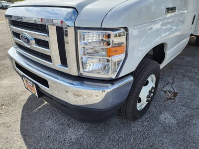 2026 Ford E-450 Standard