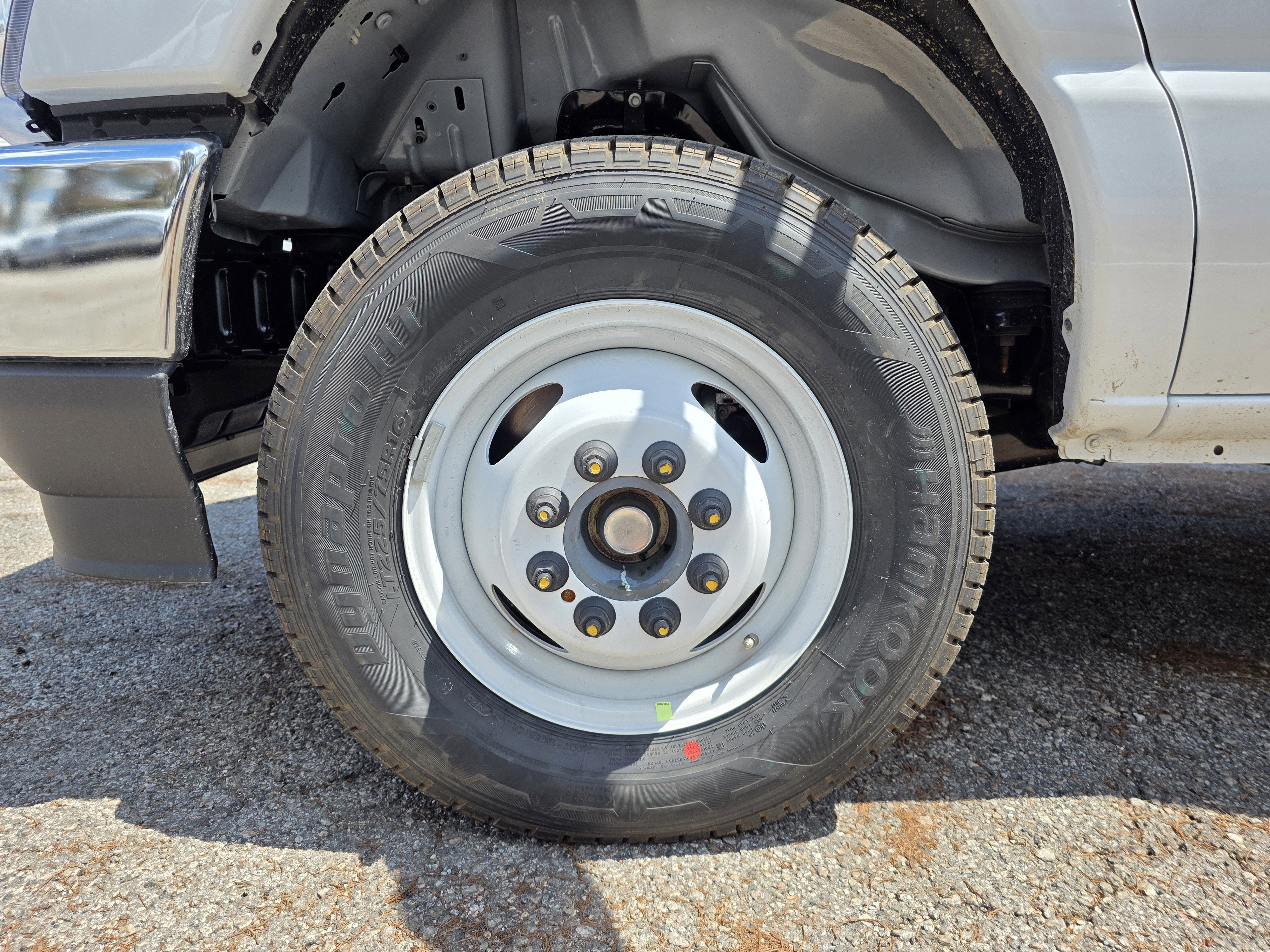 2027 Ford E-450 Standard