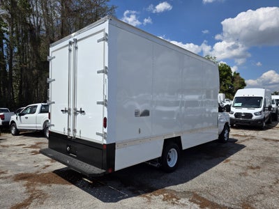 2027 Ford E-450 Standard