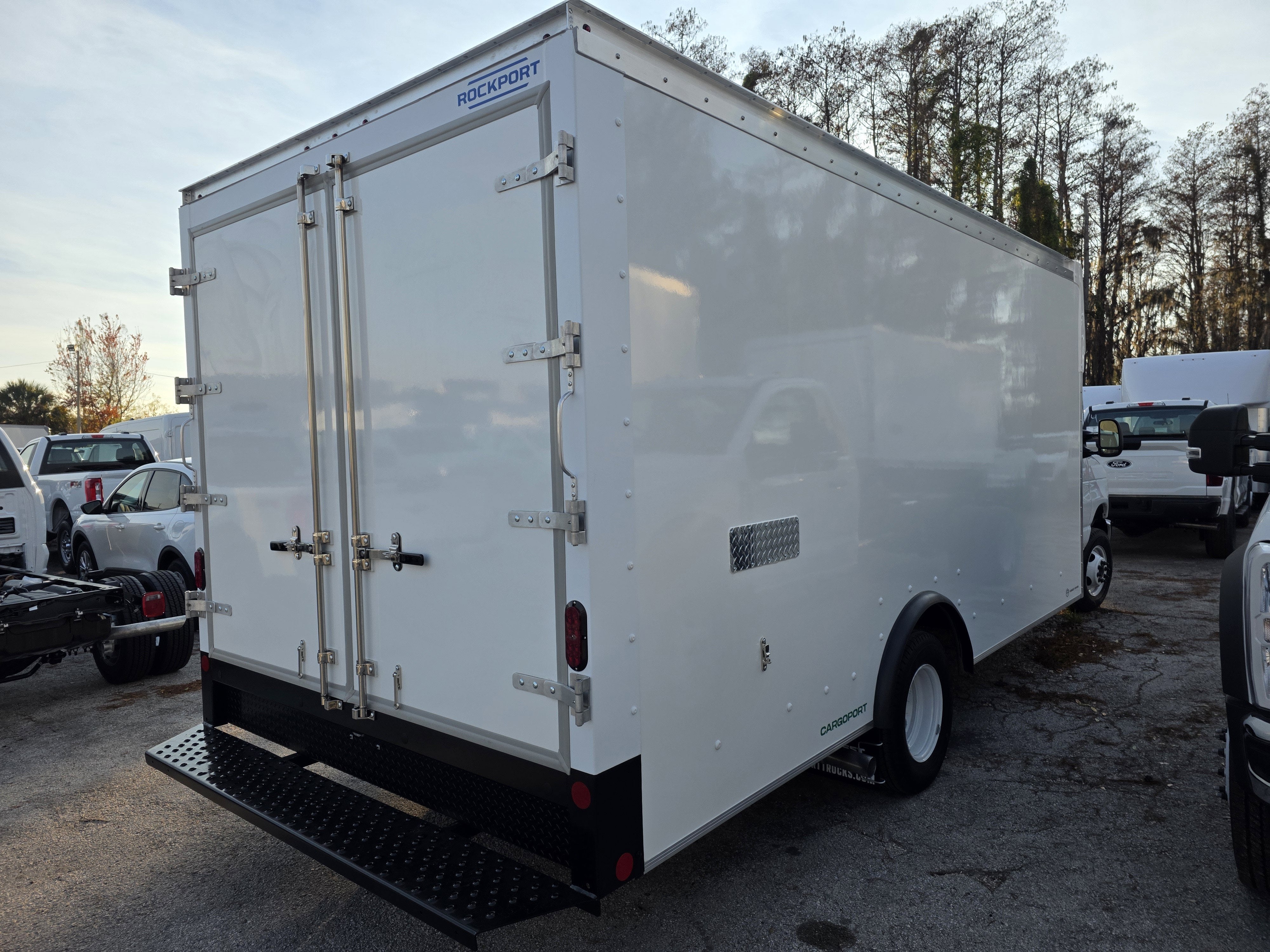 2026 Ford E-450 Standard