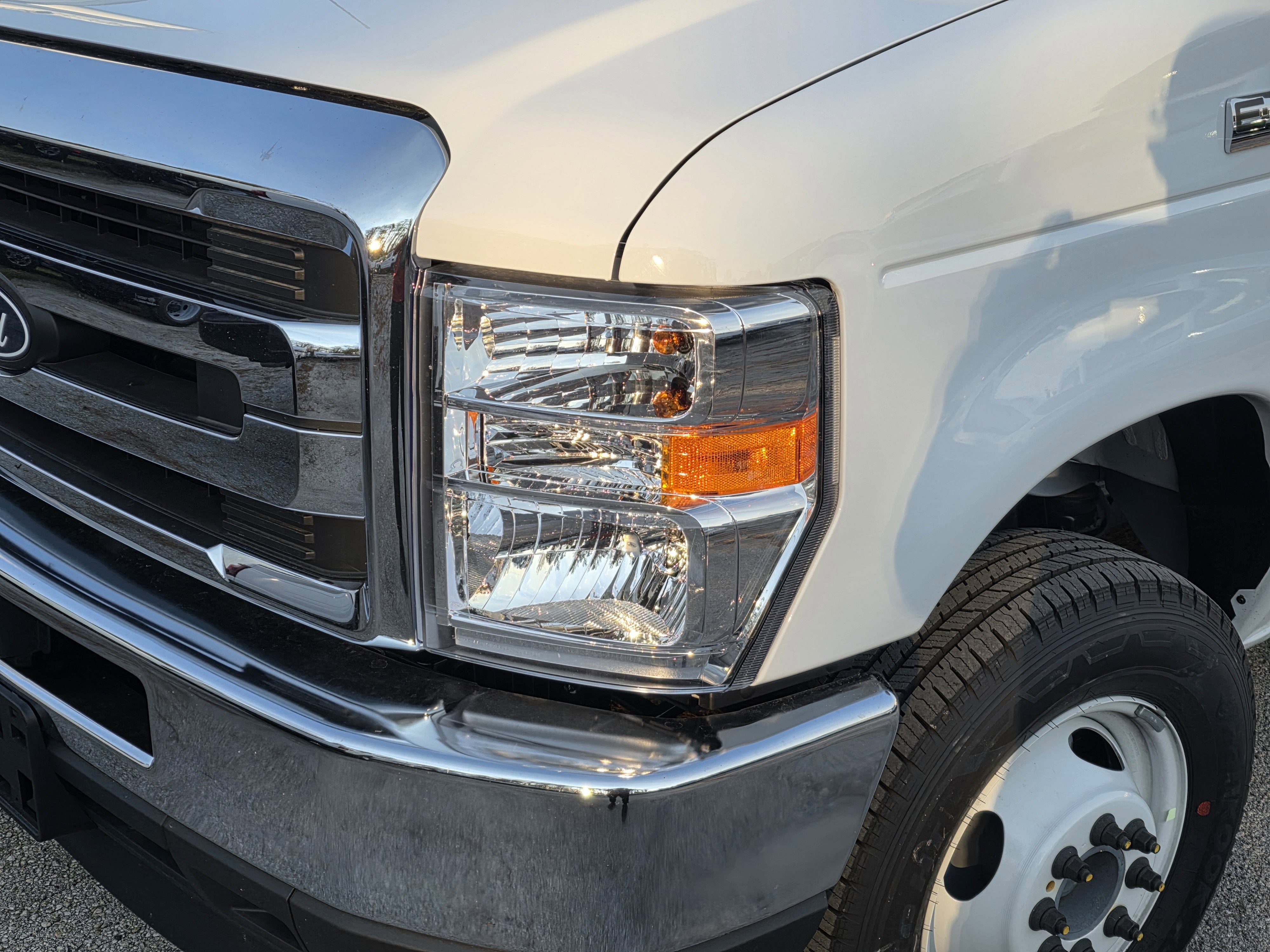 2026 Ford E-450 Standard