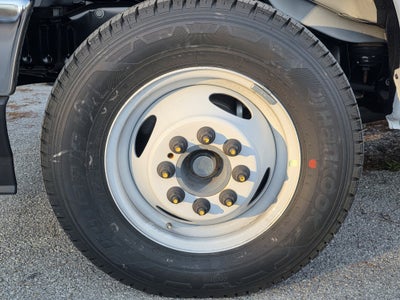 2026 Ford E-450 Standard