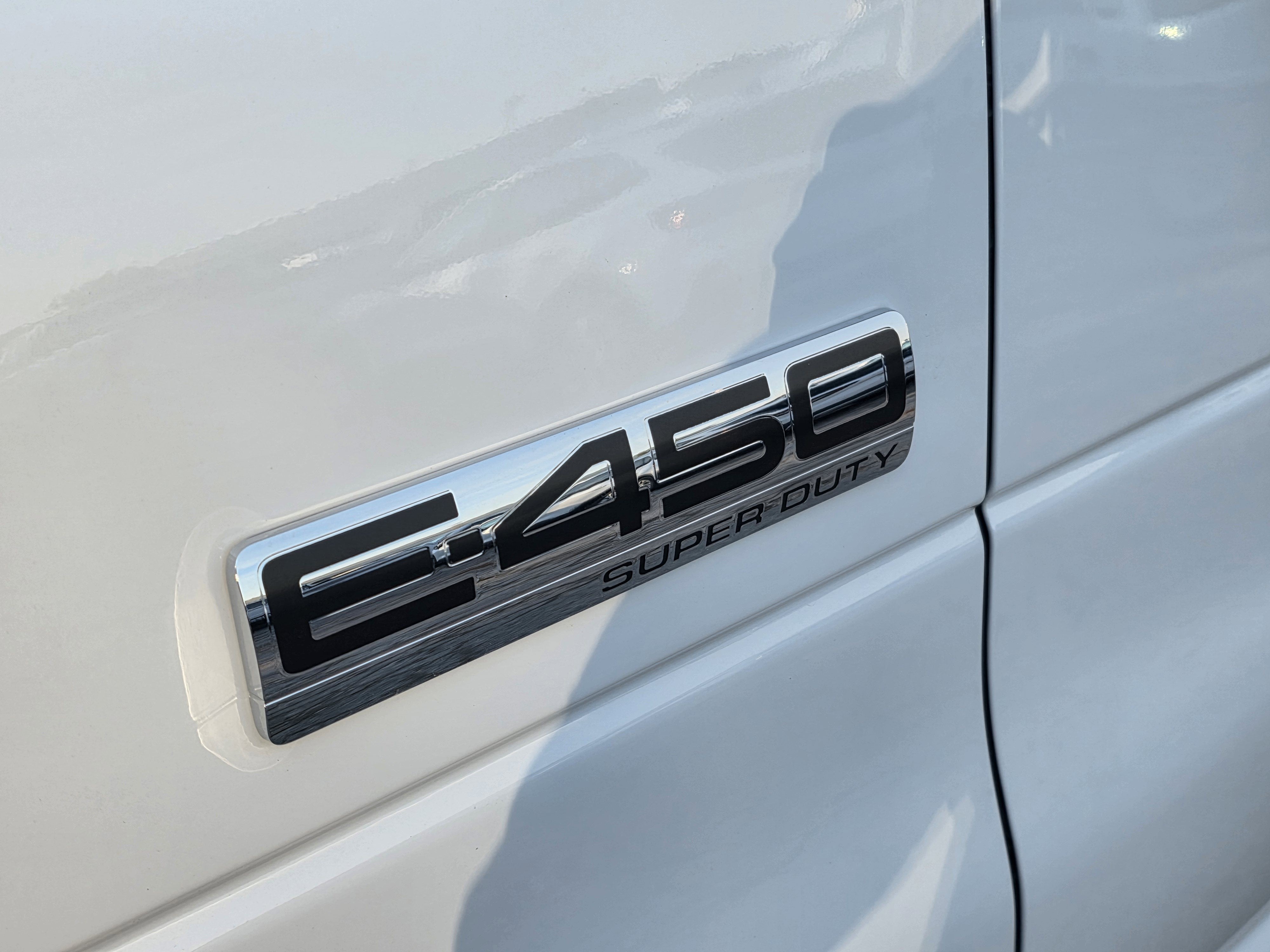 2026 Ford E-450 Standard