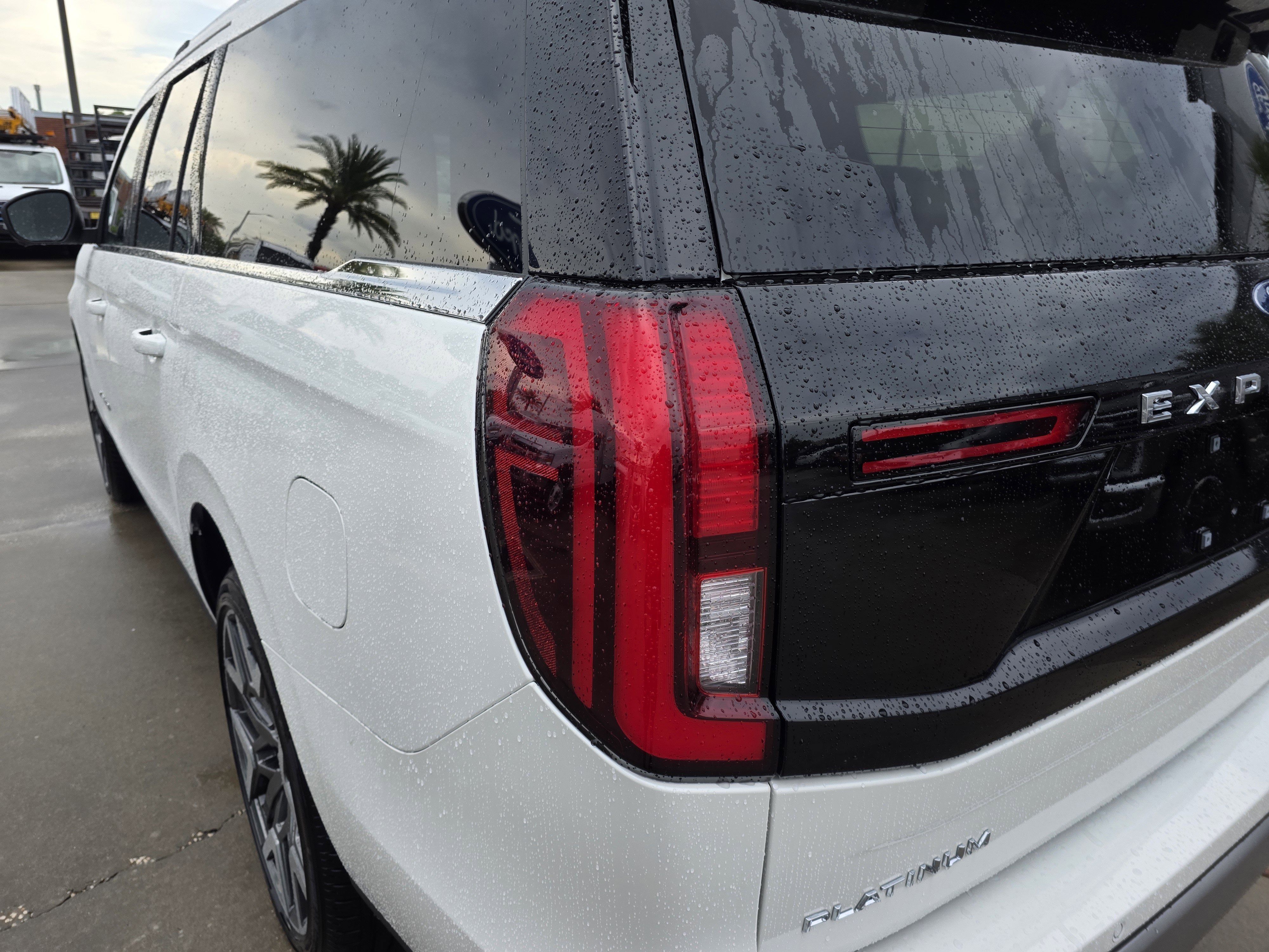 2026 Ford Expedition Platinum