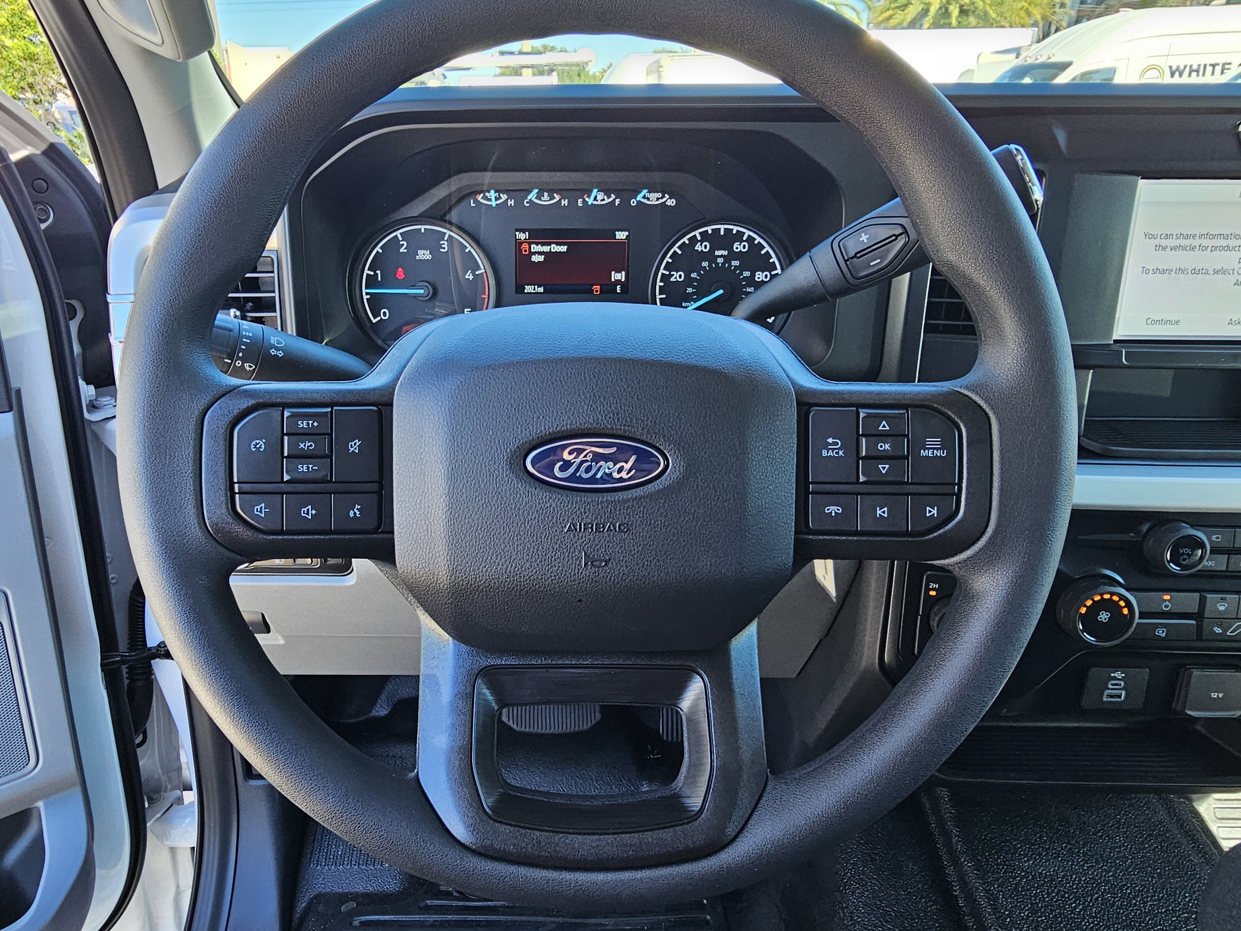 2027 Ford F-350 XLT