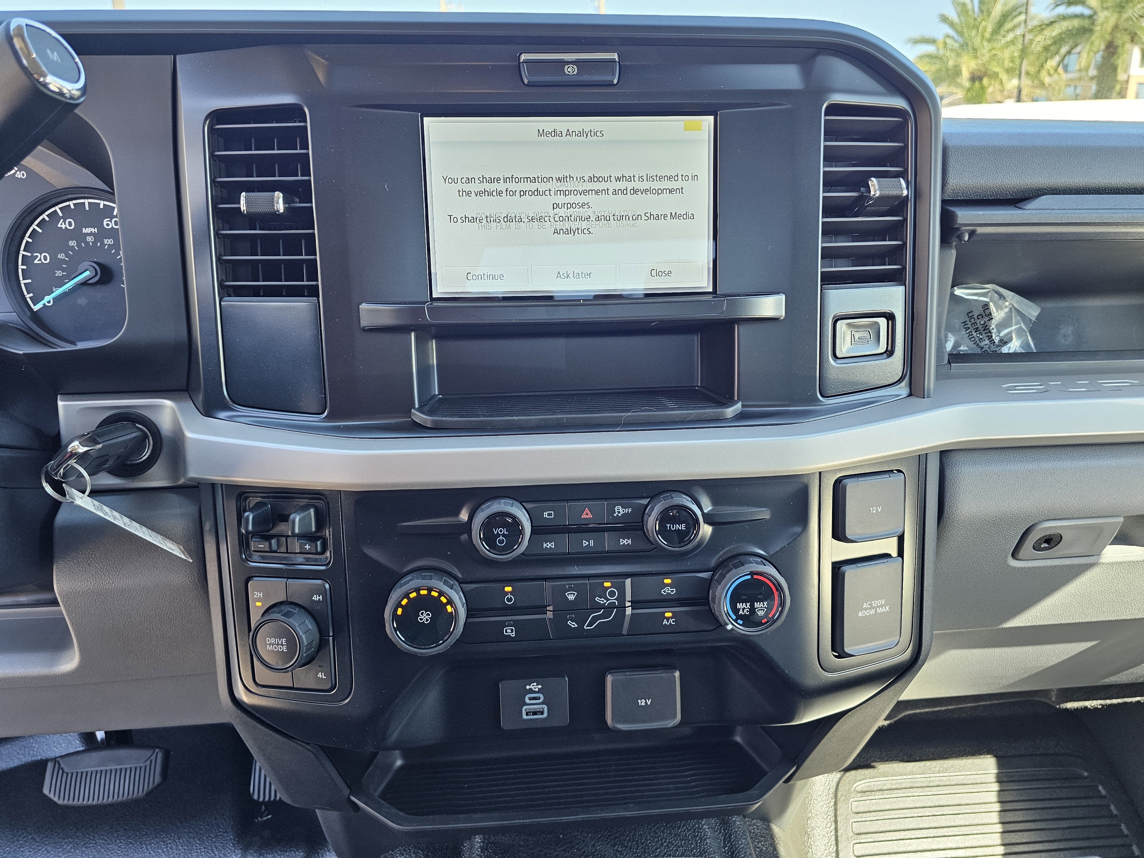 2027 Ford F-350 XLT