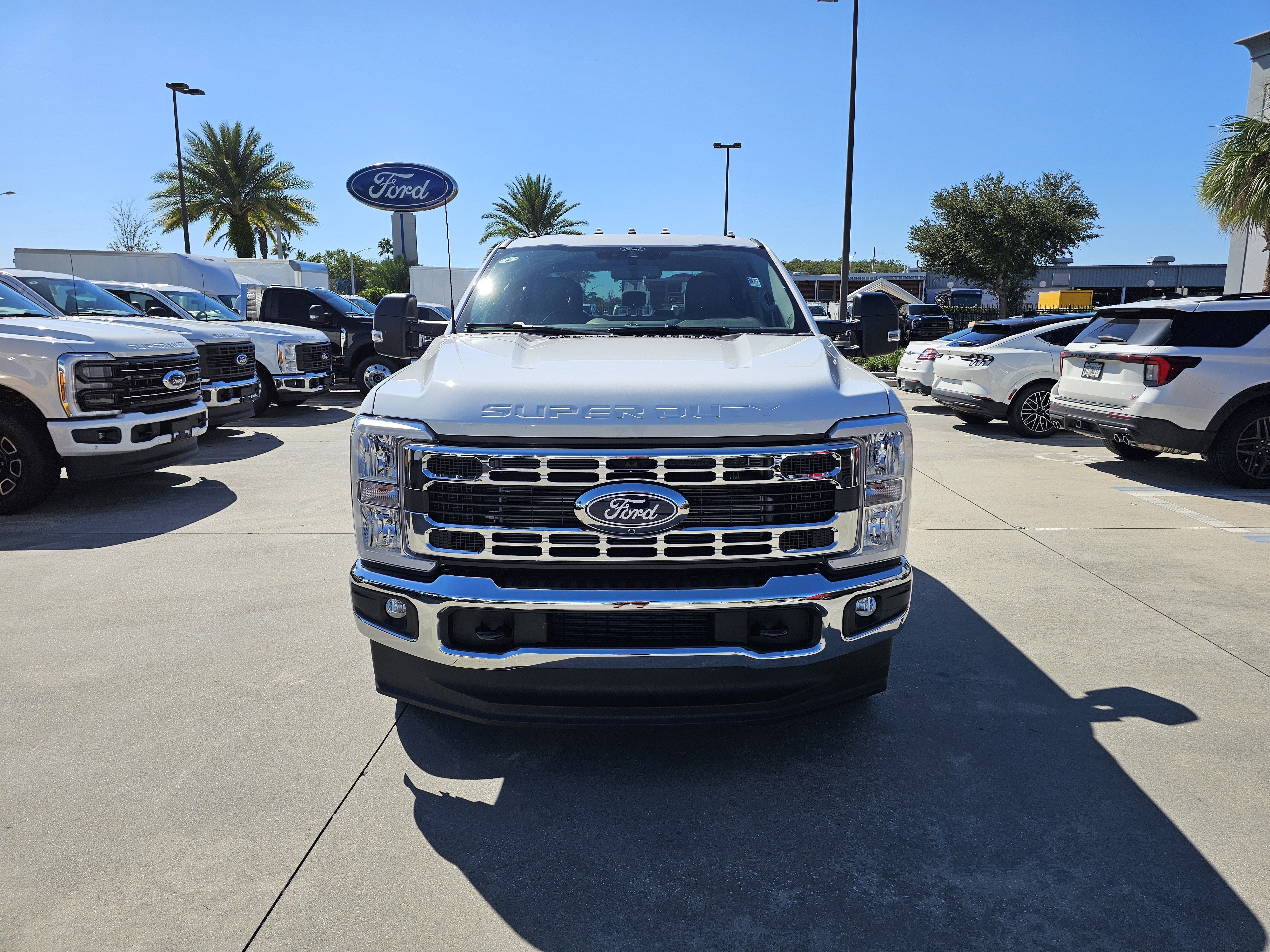 2027 Ford F-350 XLT