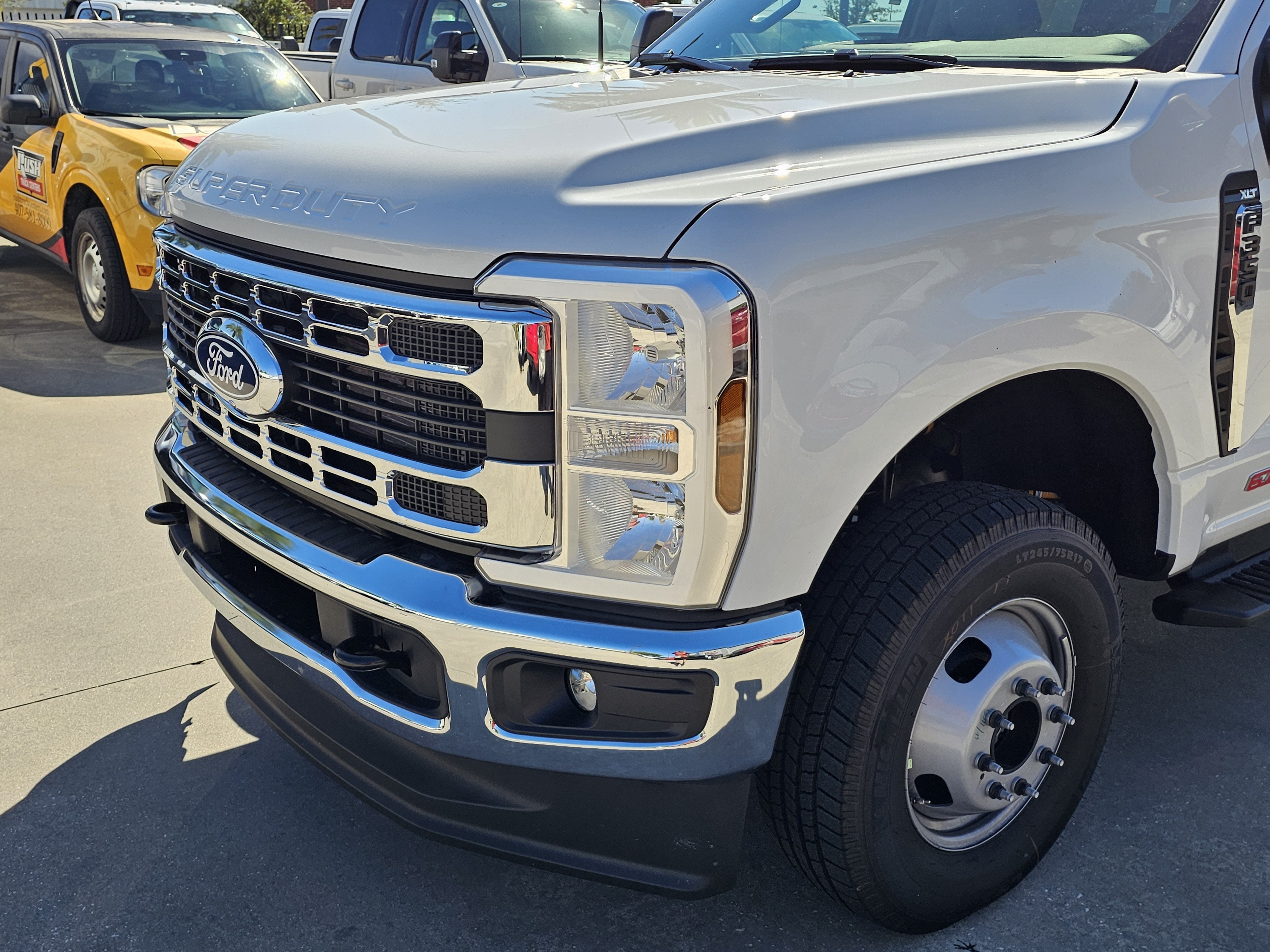 2027 Ford F-350 XLT