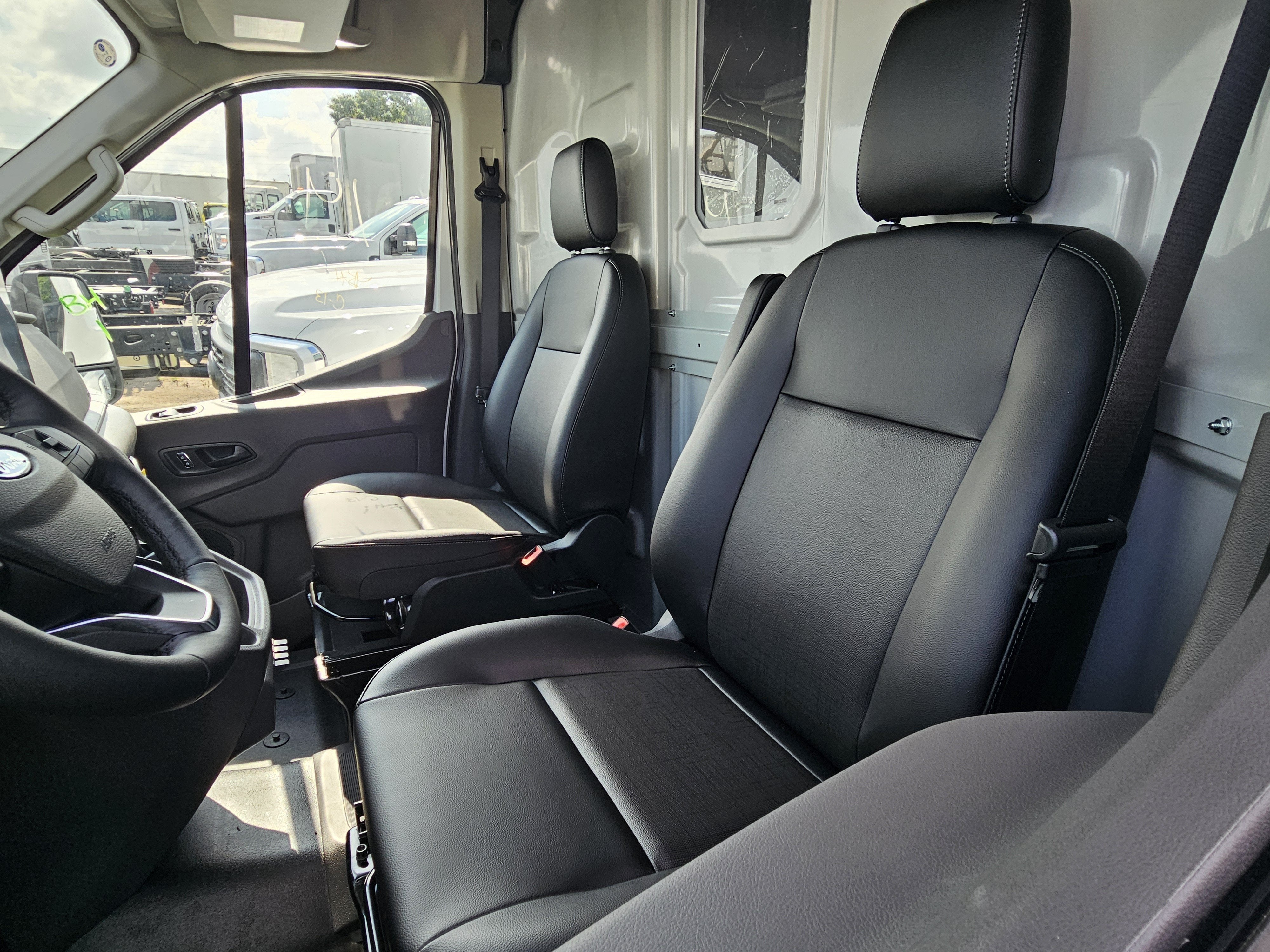 2026 Ford Transit-350 XL