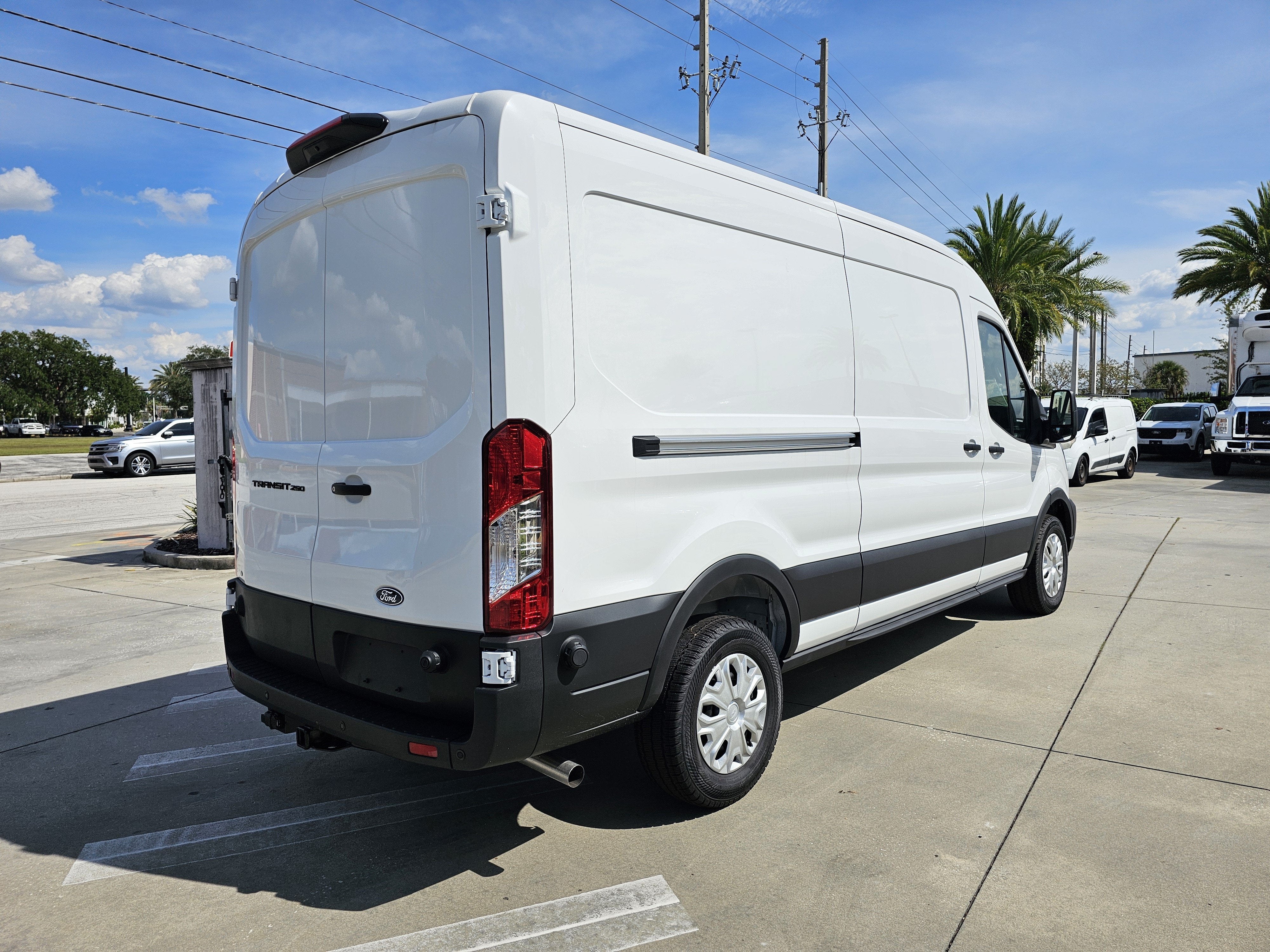 2026 Ford Transit-250 XL
