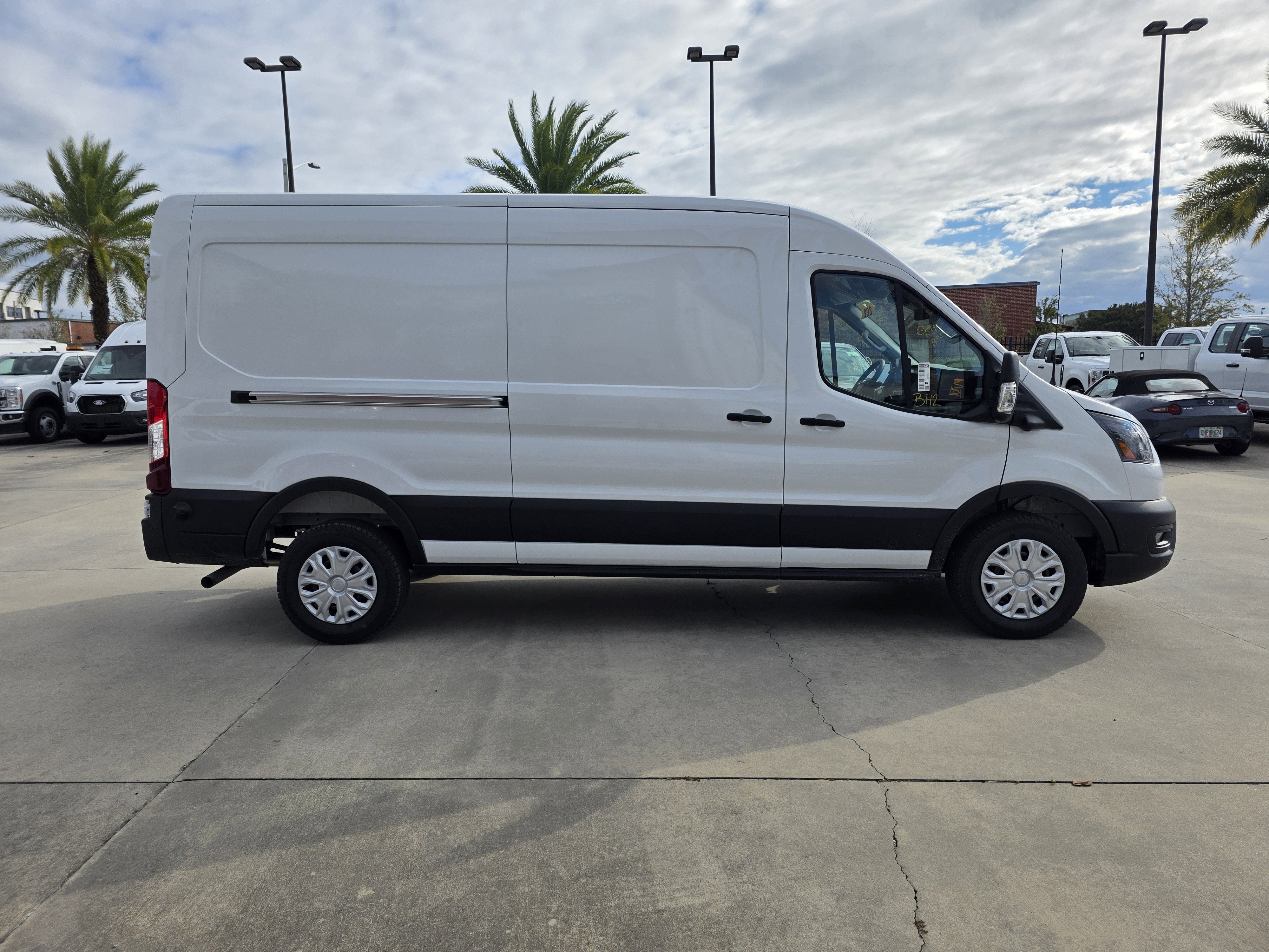 2026 Ford Transit-250 XL
