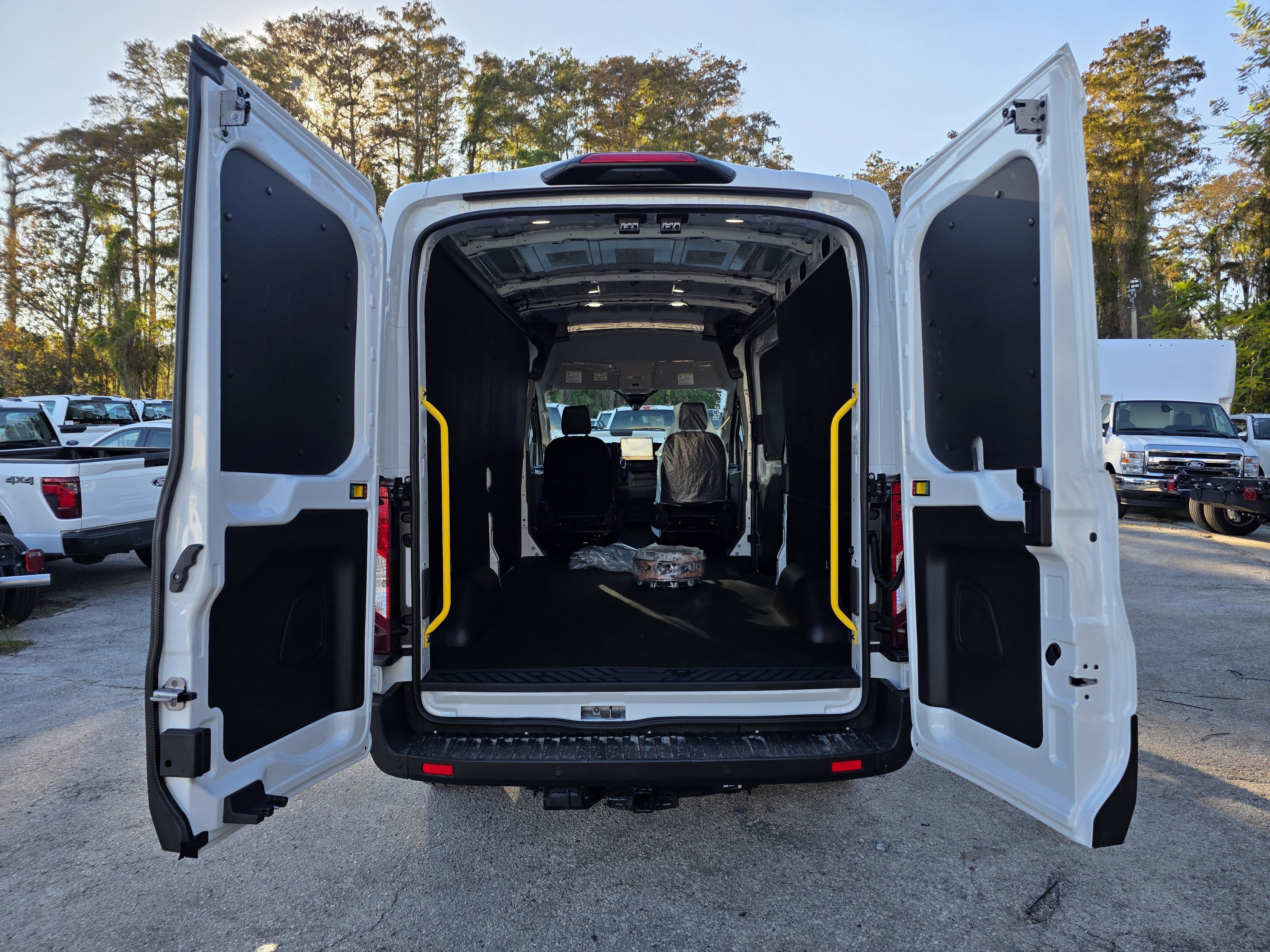 2026 Ford Transit-250 XL