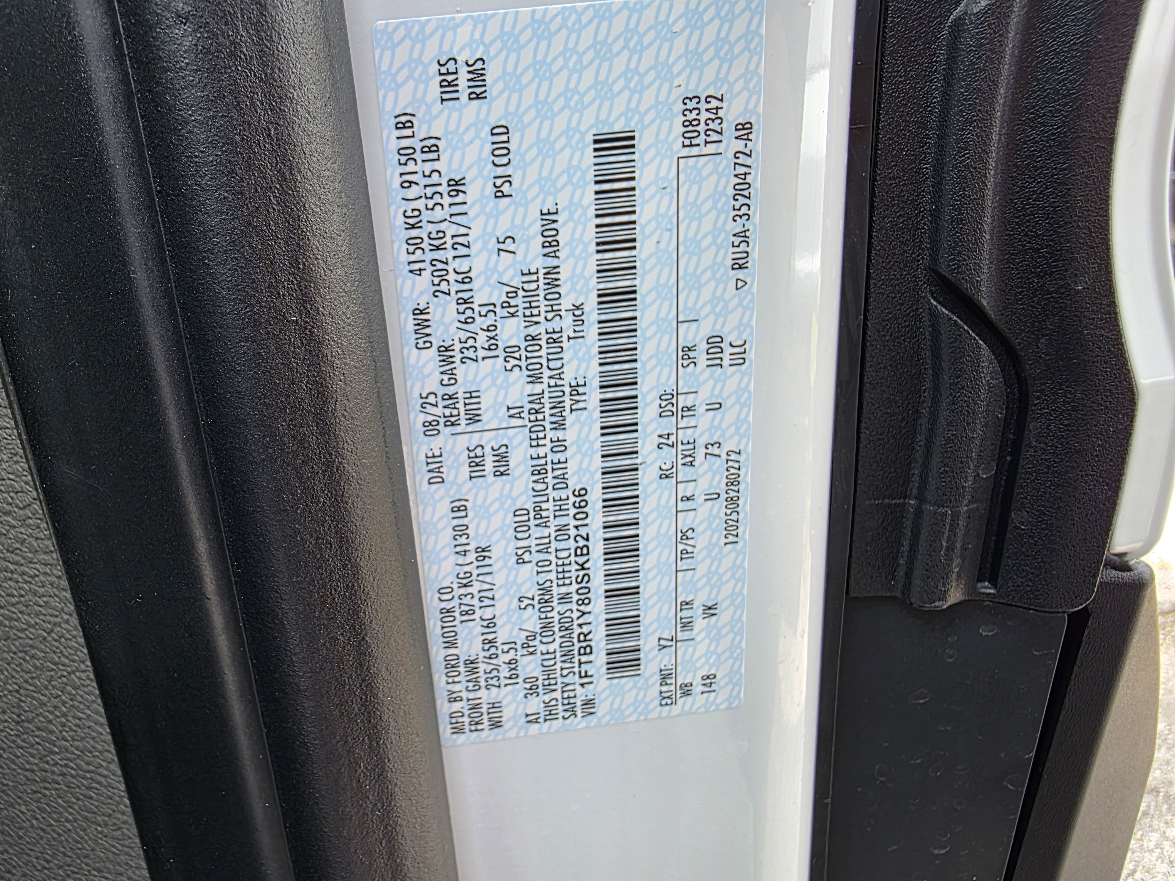 2025 Ford Transit-250 XL