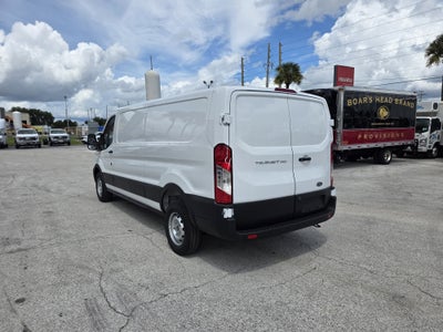 2025 Ford Transit-250 XL