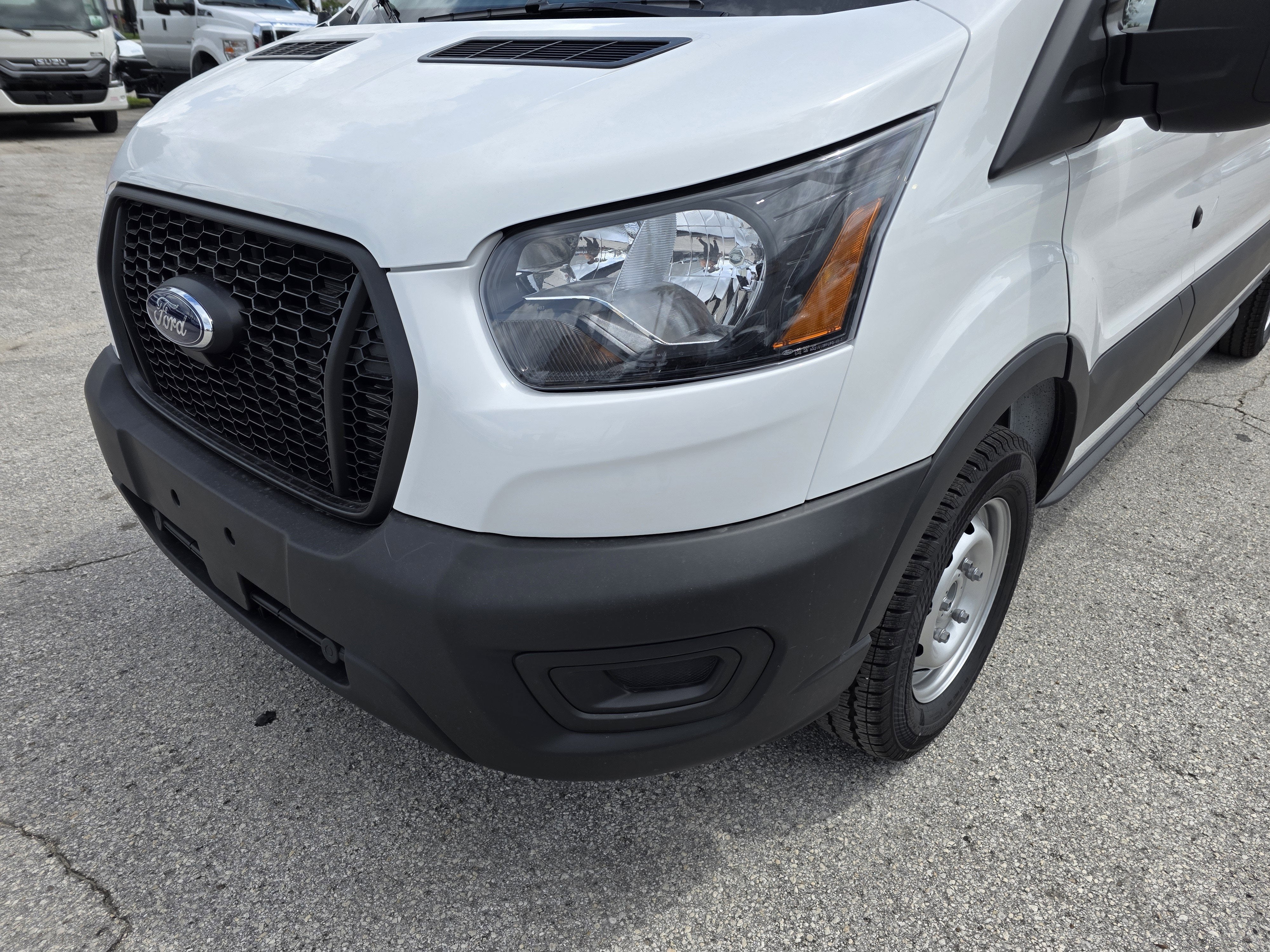 2025 Ford Transit-250 XL