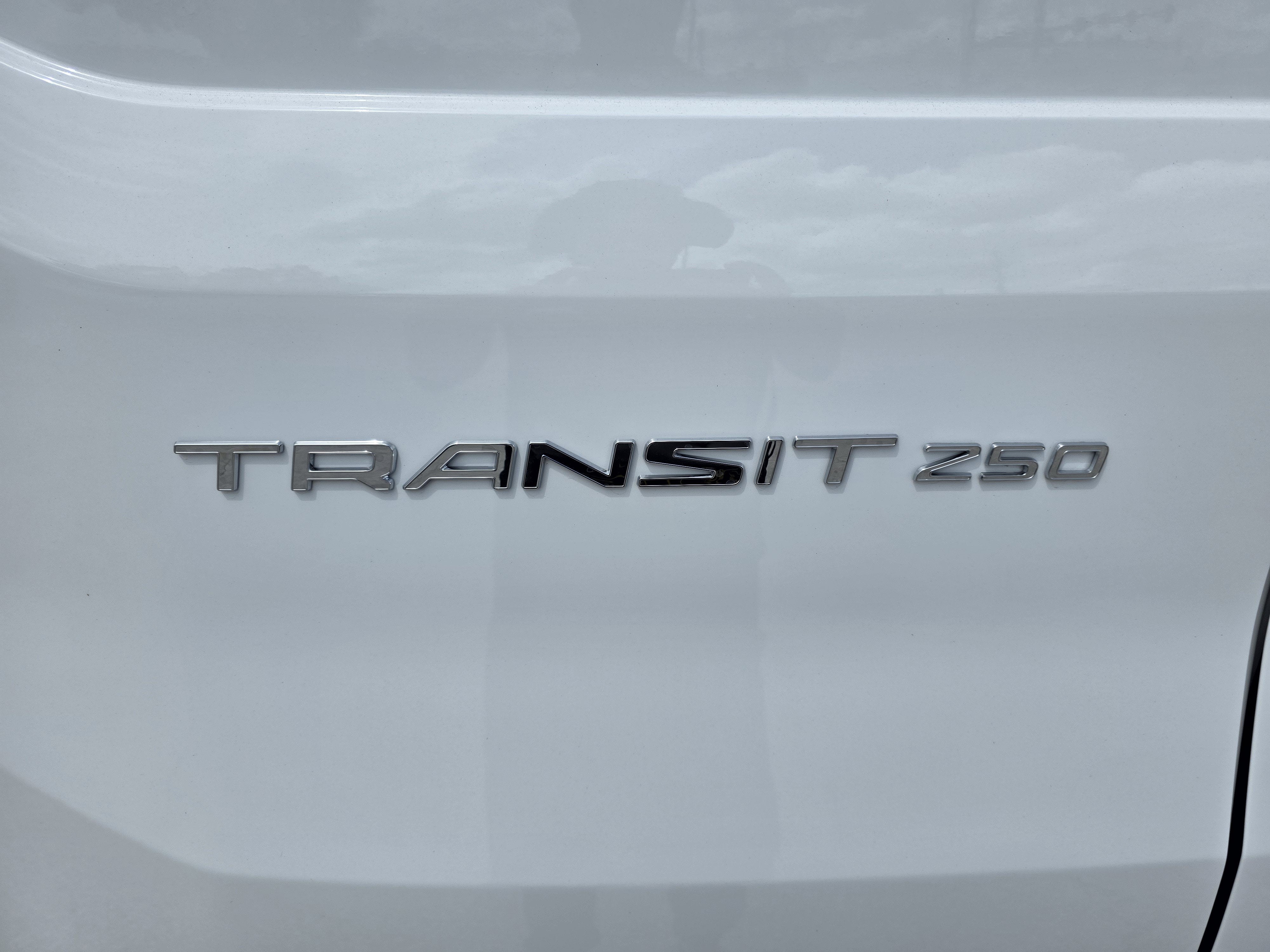 2025 Ford Transit-250 XL