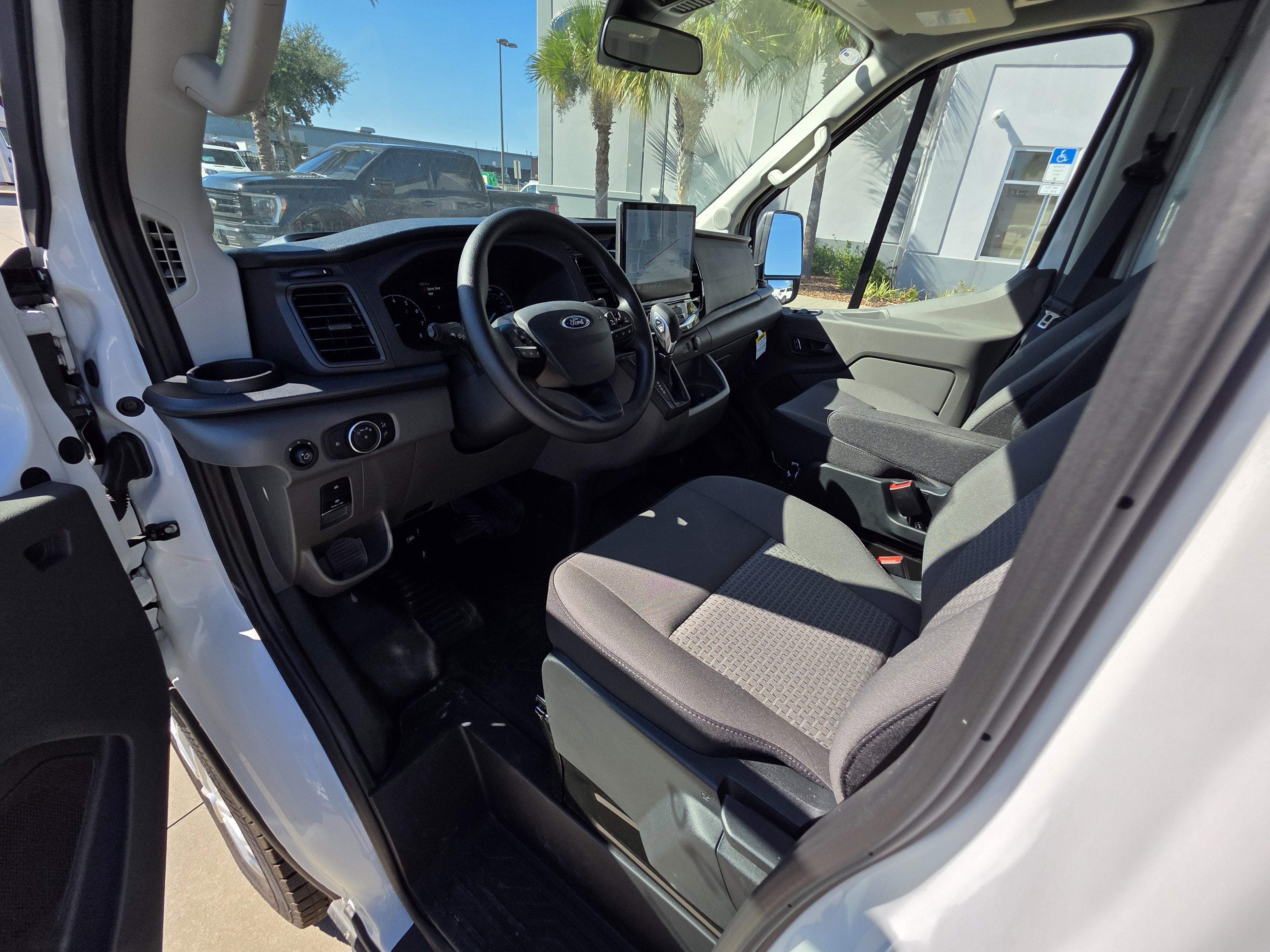 2025 Ford Transit-350 XL