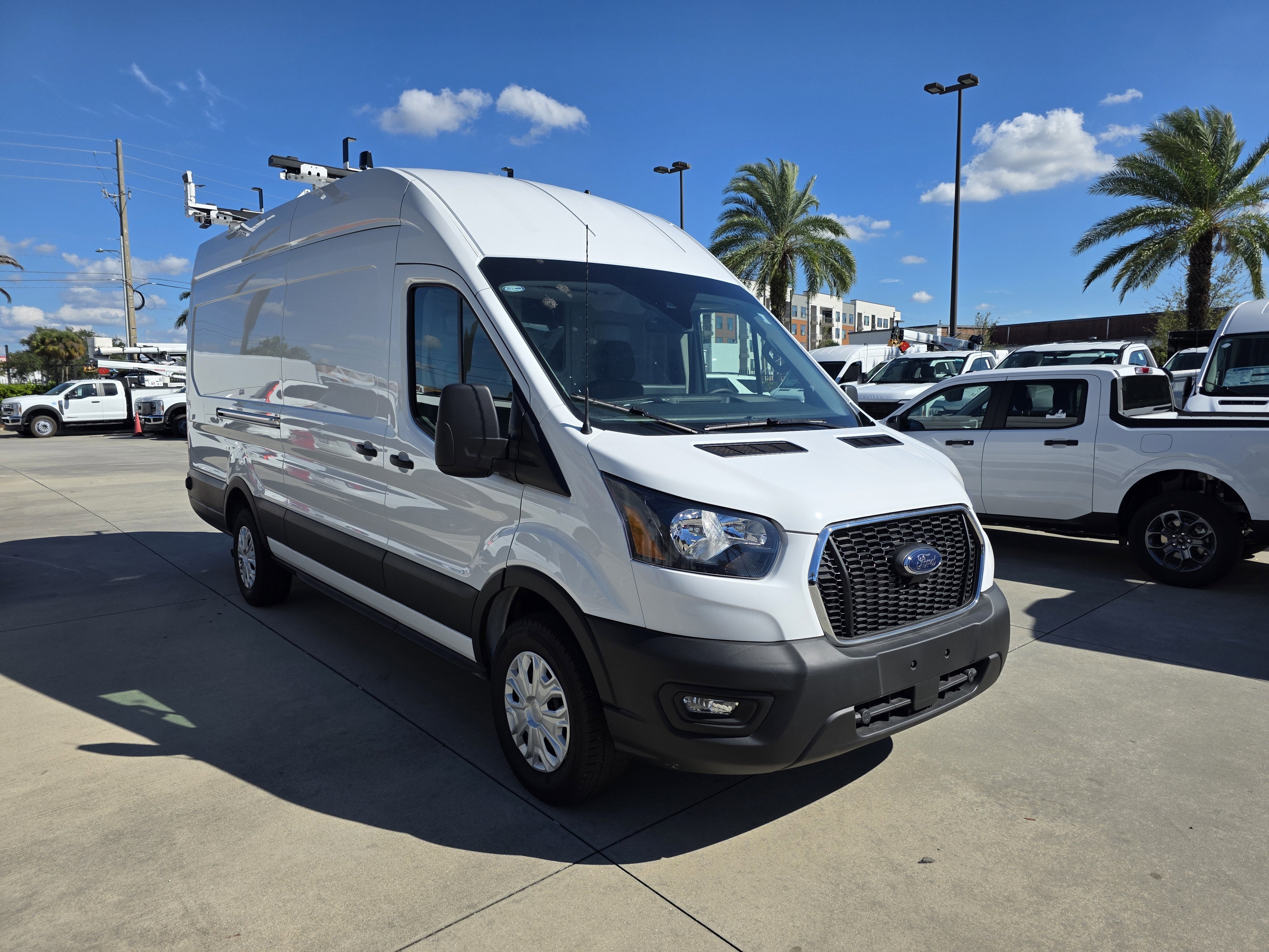 2025 Ford Transit-350 XL