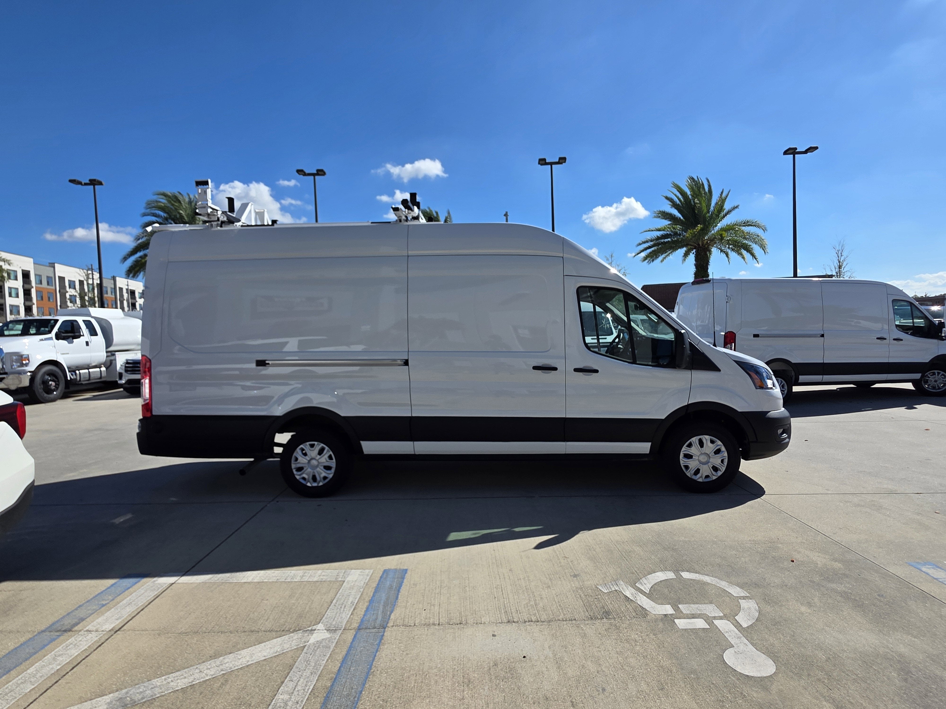 2025 Ford Transit-350 XL