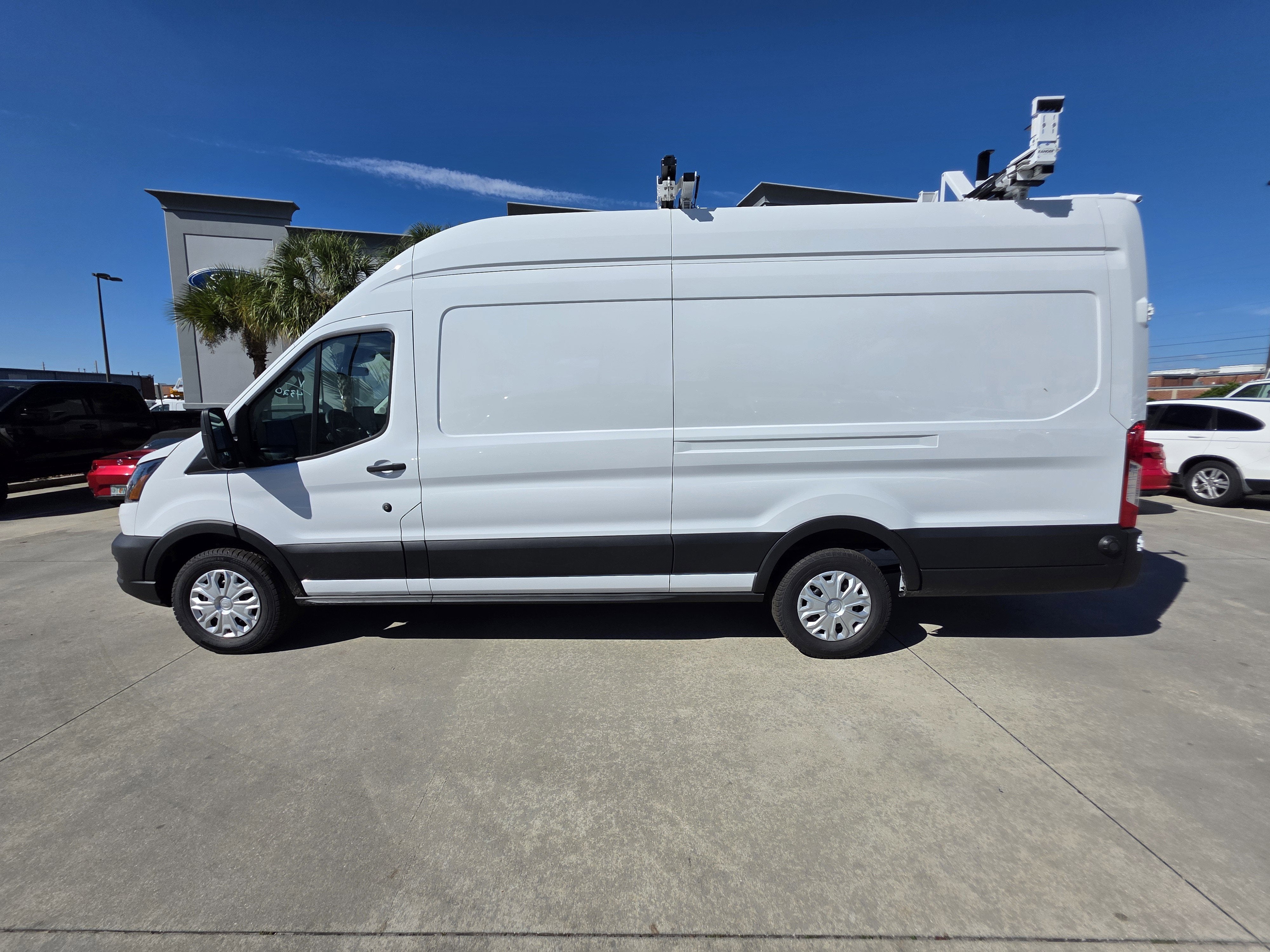 2025 Ford Transit-350 XL