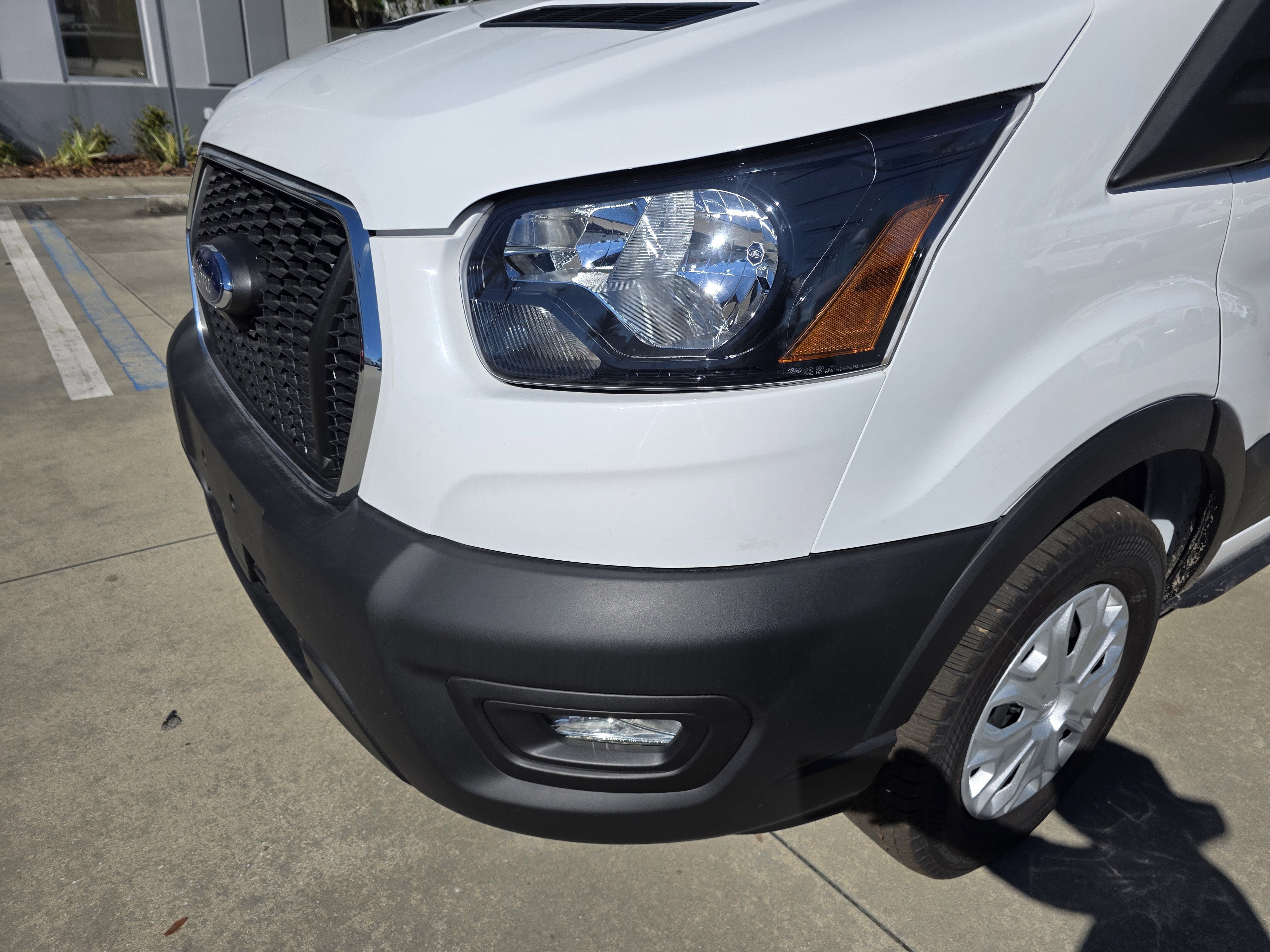 2025 Ford Transit-350 XL